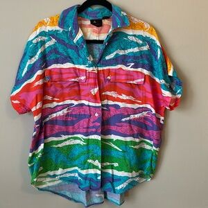 Retro Liz Sport Button Down Top 🌈